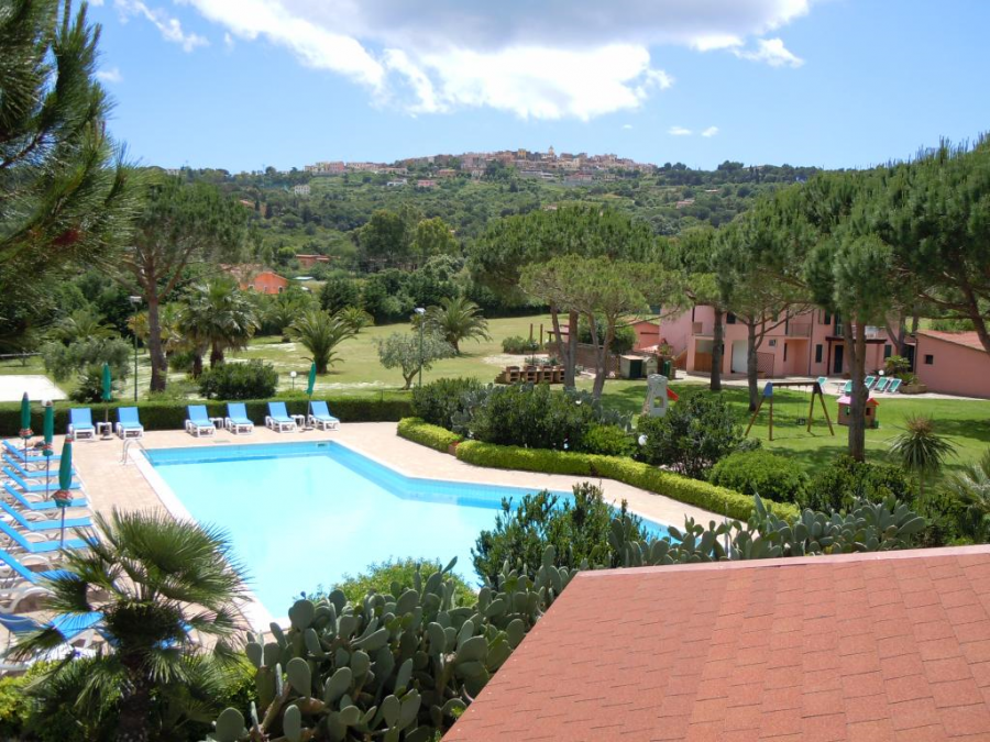 Tritt Case in Toscana Agriresidence Piano di Mola op Elba, Toscane in Italie zwembad