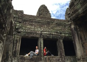 KidsReizen cambodja-angkor-wat-kinderen-tempel KidsReizen Tempels, tuktuk en strand Cambodja 30pluskids