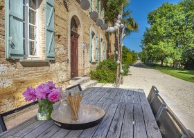 Quillot Lavit in de Tarn-et-Garonne, Frankrijk voorzijde huis Quillot Lavit 30pluskids