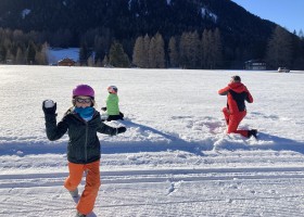 Haus Standlgut in Rauris, Oostenrijk Sneeuwballengevecht Haus Standlgut 30pluskids
