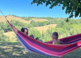 10 Domaine du Cammazet in Lapenne, Frankrijk in de hangmat Domaine du Cammazet 30pluskids