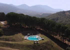 Casa Glamping Sorriso in Umbrie Italie mooi gelegen zwembad Casa & Glamping Sorriso 30pluskids