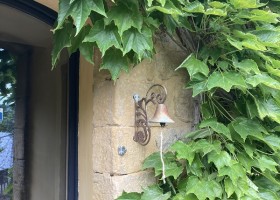 Domaine La Grangette in Zuid-Frankrijk entree Domaine La Grangette 30pluskids