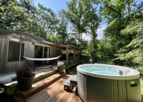 Castelwood in de Dordogne, Frankrijk chalet met spa Castelwood Vacances 30pluskids