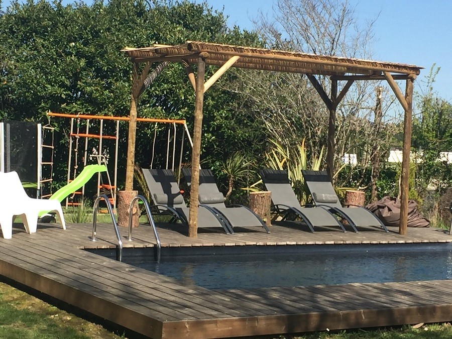 La Maison aux Volets Bleus in de Dordogne, zwembad en speeltuin