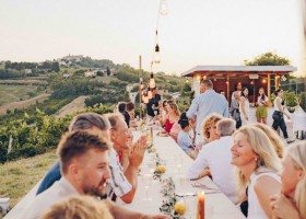 Agriturismo Villa Vicini in Le Marche Italie table d'hotes Agriturismo Villa Vicini 30pluskids