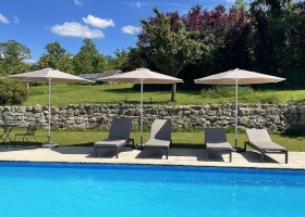 Chateau du Tirondet in Sannat, Creuse, Frankrijk ZWEMBAD 2 Chateau du Tirondet 30pluskids
