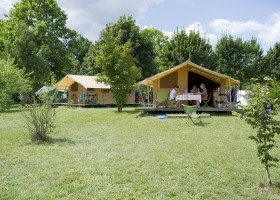 Camping Huttopia Plage Blanche, Frankrijk tenten Camping Huttopia La Plage Blanche 30pluskids