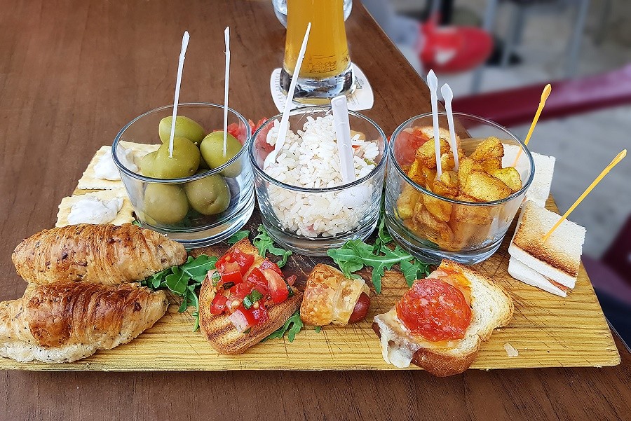 op-Sicilie-Italie-aperitief