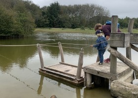 Vakantiehuisjes Waddenrust op Schiermonnikoog, Nederland trekpont Vakantiehuisjes Waddenrust  30pluskids