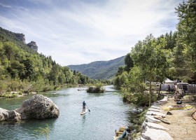 Camping Huttopia Gorges Du Tarn, Frankrijk ManuReyboz suppen hoofd Camping Huttopia Gorges du Tarn 30pluskids