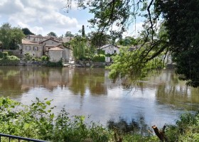 Le Petit Mas d'Ile omgeving.jpg Le Petit Mas d'Ile 30pluskids