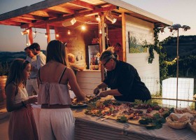 Agriturismo Villa Vicini in Le Marche Italie buffet Agriturismo Villa Vicini 30pluskids
