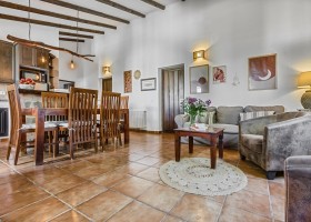 Casa Lobera in Andalusie Spanje Cipres9 Casa Lobera  30pluskids