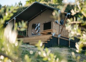 Agriturismo Camping Vista San Vicino Le Marche Italie glampingtent - kopie Agriturismo Vista San Vicino 30pluskids