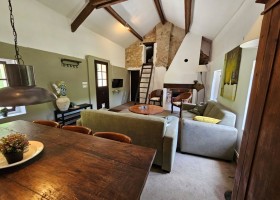 Font Neuve tussen Lot en Dordogne Frankrijk gite interieur  Font Neuve 30pluskids