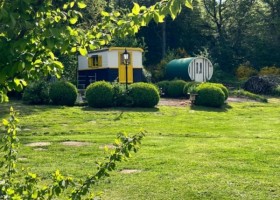 Domaine Champeaux Auvergne Frankrijk pipowagens Domaine Champeaux 30pluskids