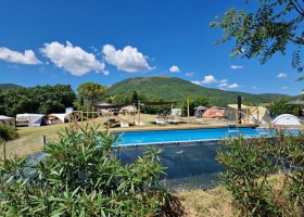 Camping il Tramonto in Le Marche Italie zwembad Camping il Tramonto 30pluskids