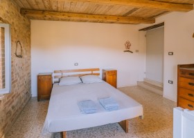 Agriturismo Angeli Sognanti in Le Marche, Italie Fico slaapkamer 1 Agriturismo Angeli Sognanti 30pluskids