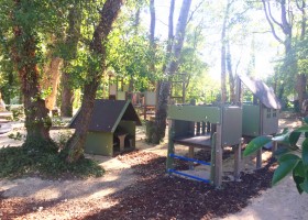 Rendez-Vous in Roaix Frankrijk speelbos Vakantieverblijf Rendez-Vous 30pluskids