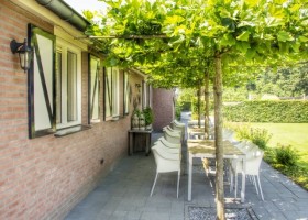 In de Vlinderkes in Arcen, Nederland terras In de Vlinderkes 30pluskids