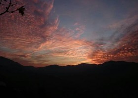 Nido Aguila Blanca in Andalusie, Spanje zonsondergang Nido Aguila Blanca 30pluskids