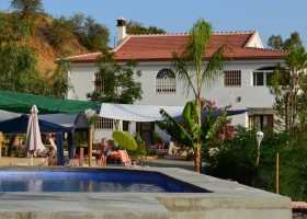 Nido Aguila Blanca in Andalusie, Spanje huis en zwembad Nido Aguila Blanca 30pluskids