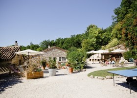 Le Petit Domaine de Touffailles in de Tarn-et-Garonne, Frankrijk terras 01 Le Petit Domaine de Touffailles 30pluskids
