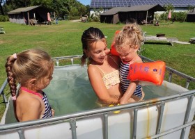 BoerenBed Brabantse Hei in Hooge Mierde Noord-Brabant, Nederland badje BoerenBed De Brabantse Hei 30pluskids