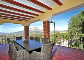 Villa Margaret in Javea, Costa Blanca, Spanje terras foto 3 Villa Margaret 30pluskids