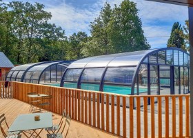 Camping Huttopia Versailles, Frankrijk zwembaden Camping Huttopia Versailles 30pluskids