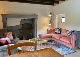 Chateau du Tirondet in Sannat, Creuse, Frankrijk PORCHERIE - SALON Chateau du Tirondet 30pluskids