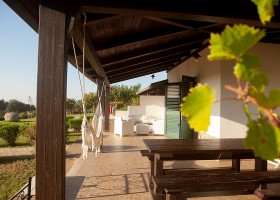 Agriturismo Ninea in Calabrie, Italie terras bij appartement Agriturismo Ninea 30pluskids