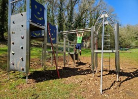 Font Neuve tussen Lot en Dordogne Frankrijk speeltuin Font Neuve 30pluskids
