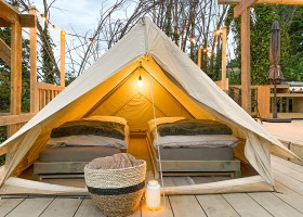 STOERBUITEN in Staciollo di San Constanzo, Italie tent STOERbuiten Breeze lodge, le Marche 30pluskids
