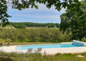 Domaine Laubaro in Azerat, Frankrijk zwembad Domaine Laubaro 30pluskids
