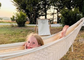 Domaine La Grangette in Zuid-Frankrijk hangmat Domaine La Grangette 30pluskids