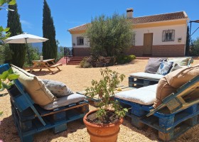 Vida Calma in Andalusie Spanje zitje 13 Vida Calma 30pluskids