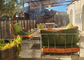 Unique Boutique Houses in de Aude, Zuid-Frankrijk LOFT terras Unique Boutique Houses 30pluskids