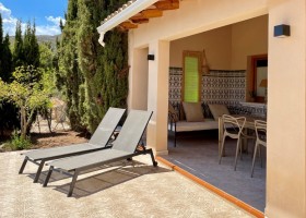 Finca Vellie in Benissa, Spanje bovenappartement terras 1 Finca Vellie 30pluskids