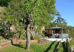 Quinta Horta da Rosa in Leiria, Portugal speelhut Quinta Horta da Rosa 30pluskids