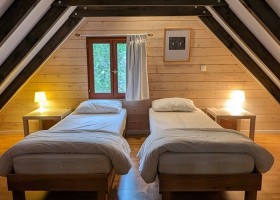 Castelwood in de Dordogne, Frankrijk kamer mezanine chalet Castelwood Vacances 30pluskids
