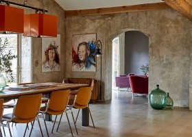 Unique Boutique Houses in de Aude, Zuid-Frankrijk LOFT eettafel Unique Boutique Houses 30pluskids