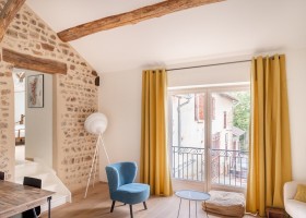 Domaine Lachat in de Rhone-Alpes, Frankrijk interieur Escape into the light Domaine Lachat 30pluskids