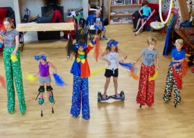 Les Renardieres in de Limousin, Frankrijk circusoptreden Les Renardières 30pluskids