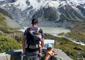 Travelnauts Nieuw-Zeeland Zuidereiland gezin uitzichtspunt Travelnauts rondreis Nieuw-Zeeland 30pluskids