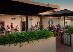 Casa Porta Azul in de Algarve, Portugal terras Casa Porta Azul 30pluskids