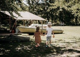 Camping Sempreverde in Le Marche, Italie kindjes boot Camping Sempreverde 30pluskids