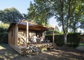 Camping Huttopia Lac de la Siauve, Frankrijk huisje Camping Huttopia Lac de la Siauve 30pluskids