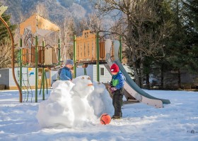 RCN Belledonne Alpe d'Huez Frankrijk-Sneeuw kinderen spelen - kopie RCN Belledonne 30pluskids